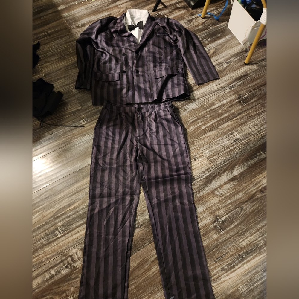Gomez Addams Halloween costume L